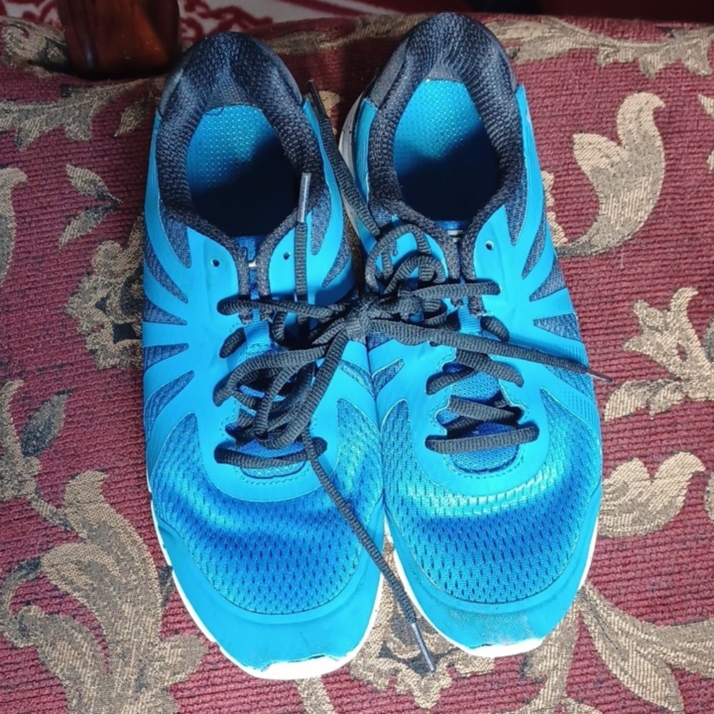 Fila Mens Sneakers Size 7 Blue Lace Up